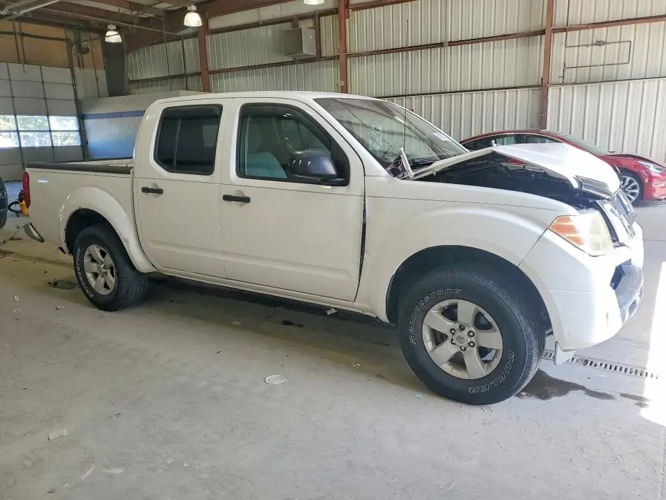2012 NISSAN FRONTIER S  