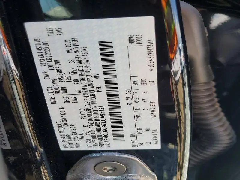 2020 FORD ESCAPE TITANIUM  