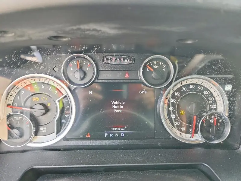 2015 RAM 1500 SLT  