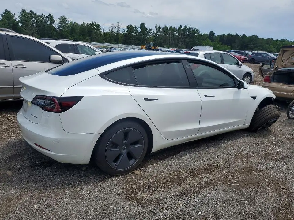 2021 TESLA MODEL 3   