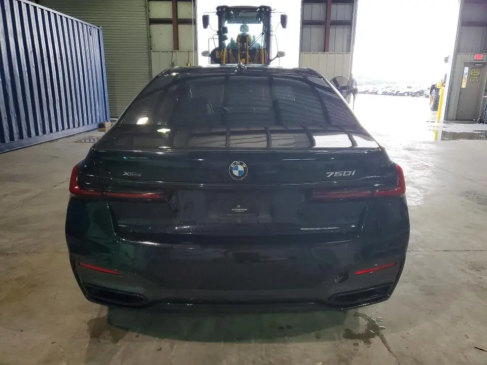 2022 BMW 750 XI  