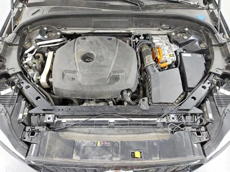 2024 VOLVO XC60 CORE  