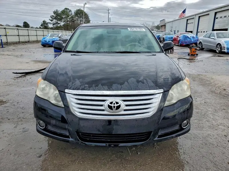 2010 TOYOTA AVALON XL  