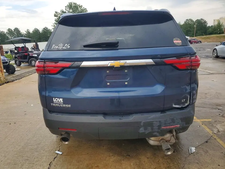 2023 CHEVROLET TRAVERSE LT  