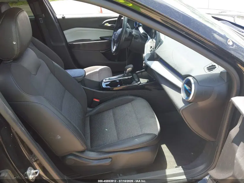 2024 CHEVROLET TRAX FWD LT