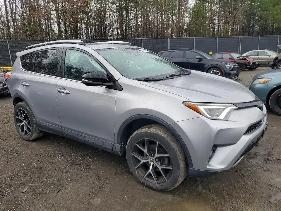 2017 TOYOTA RAV4   