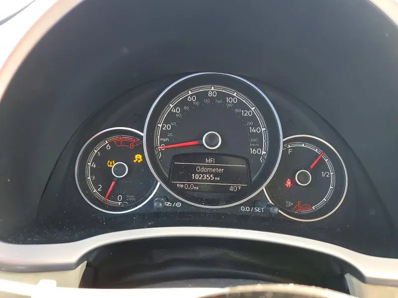 2019 VOLKSWAGEN BEETLE S  