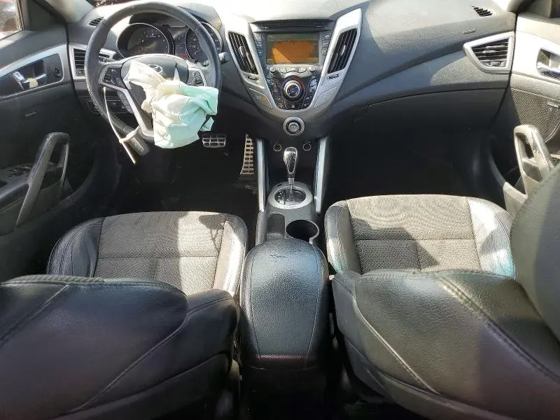 2013 HYUNDAI VELOSTER BASE  