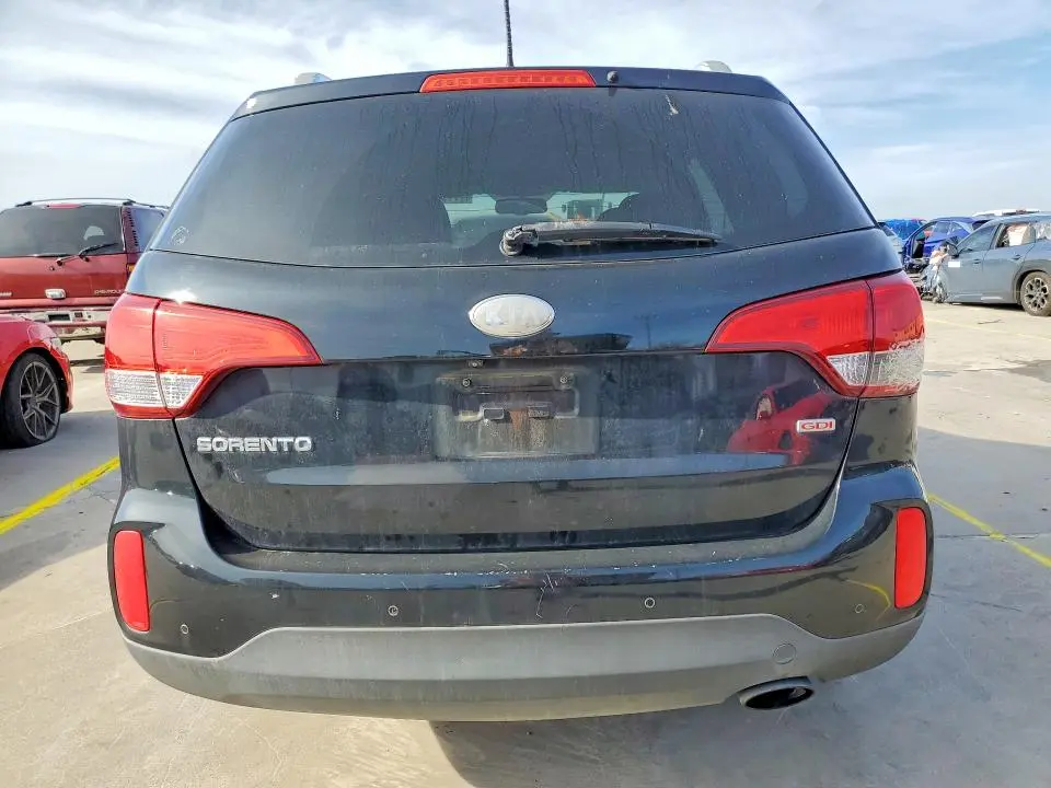2014 KIA SORENTO LX  