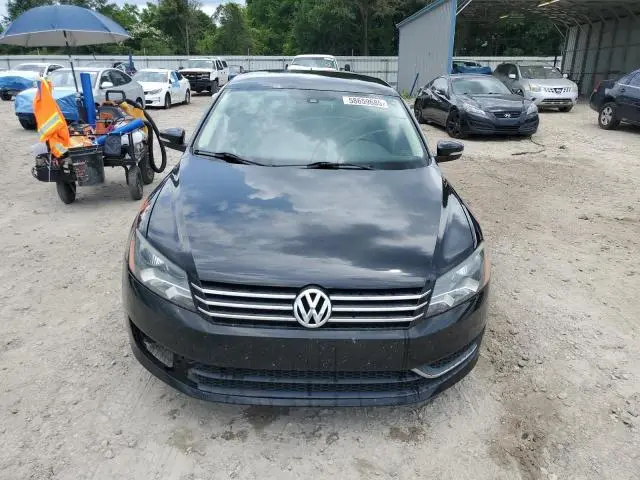 2013 VOLKSWAGEN PASSAT SE  