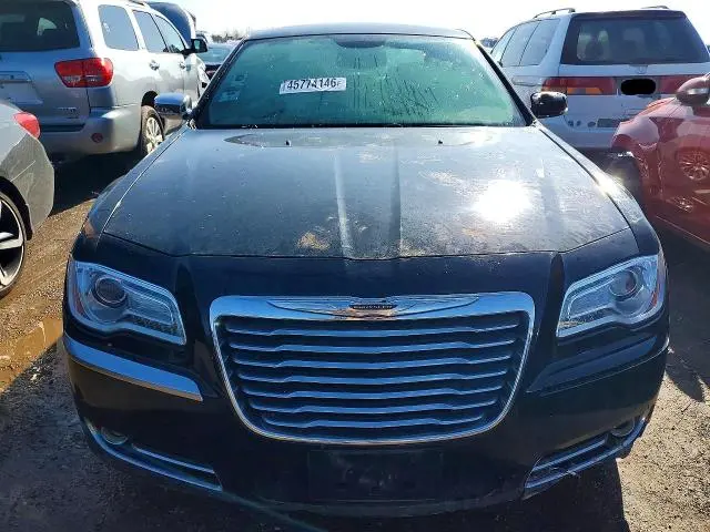 2013 CHRYSLER 300   