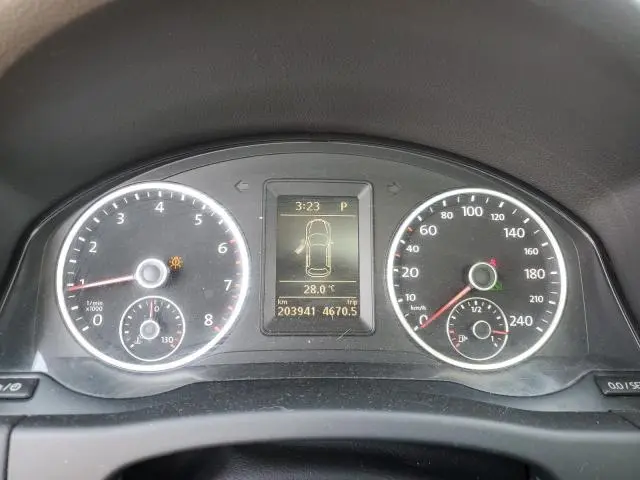 2013 VOLKSWAGEN TIGUAN S  