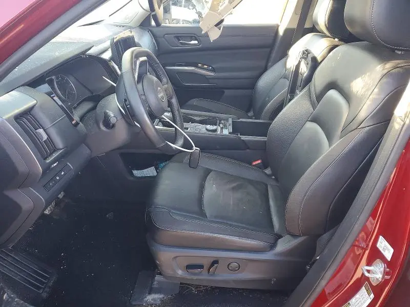 2023 NISSAN PATHFINDER SL  