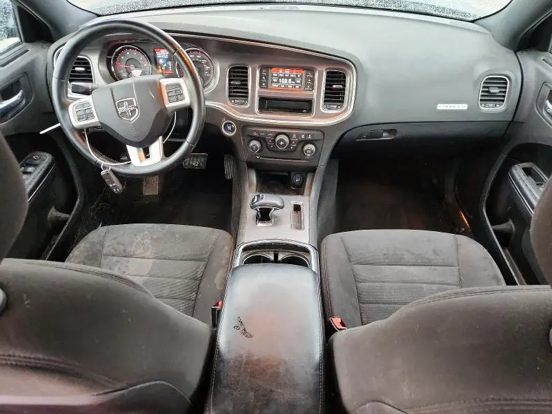 2013 DODGE CHARGER SE  