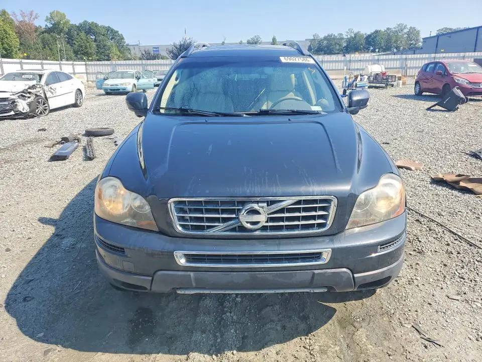 2011 VOLVO XC90 3.2  