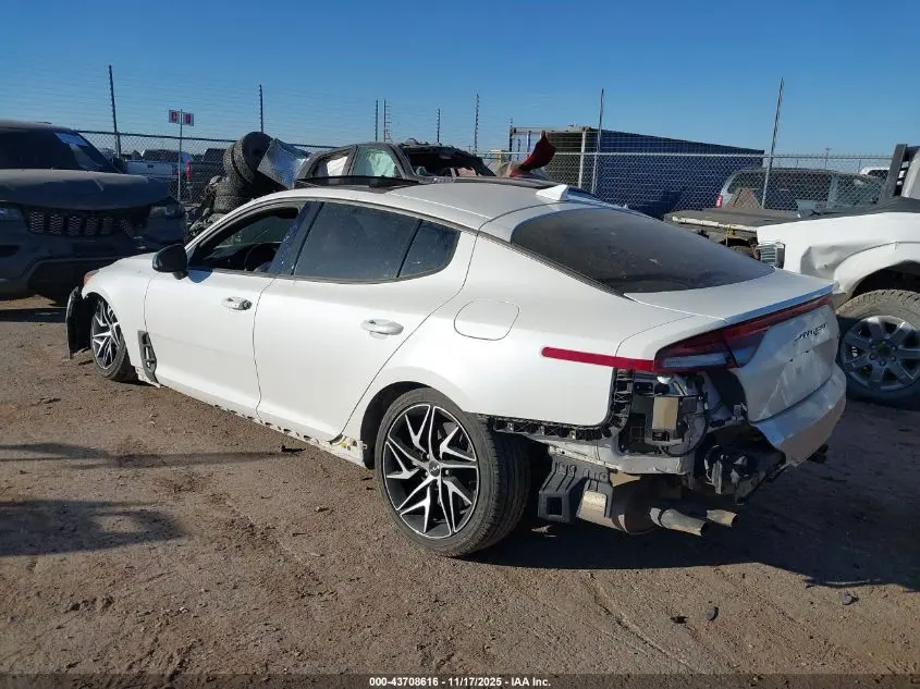 2022 KIA STINGER GT-LINE