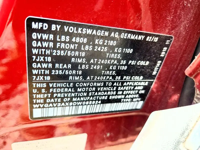 2013 VOLKSWAGEN TIGUAN S  