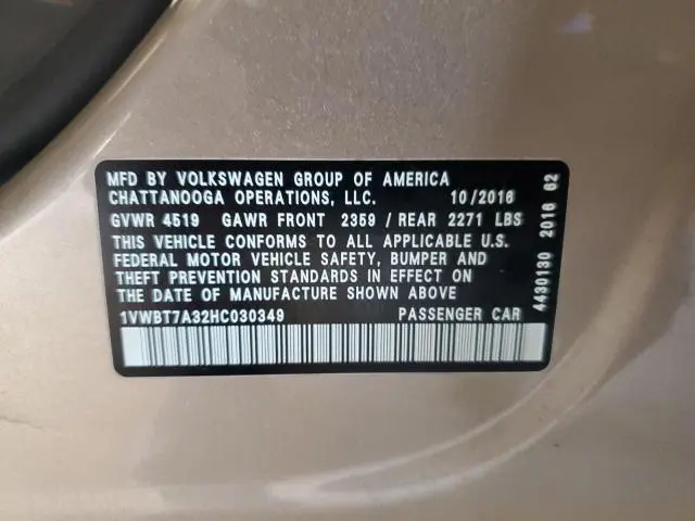 2017 VOLKSWAGEN PASSAT SE  