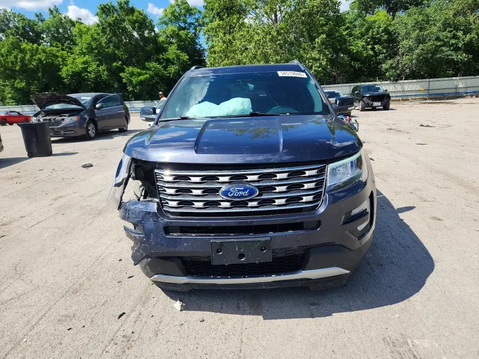 2017 FORD EXPLORER XLT  