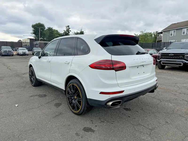 2018 PORSCHE CAYENNE   