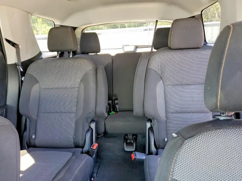 2019 CHEVROLET TRAVERSE LT  