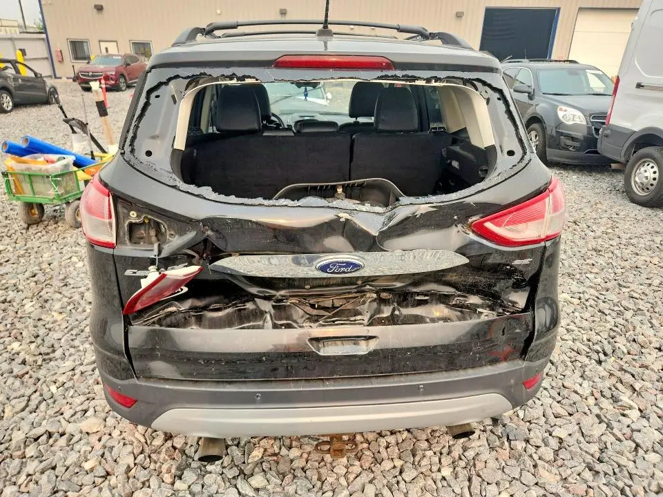2015 FORD ESCAPE SE  