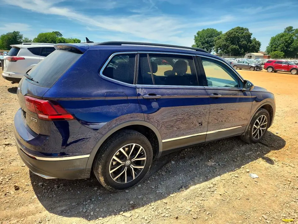 2021 VOLKSWAGEN TIGUAN SE  