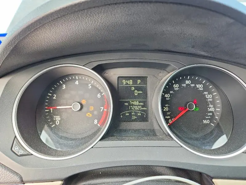 2015 VOLKSWAGEN JETTA SE  