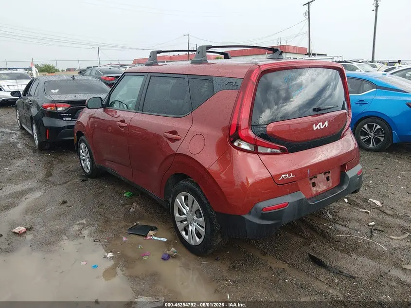 2022 KIA SOUL LX
