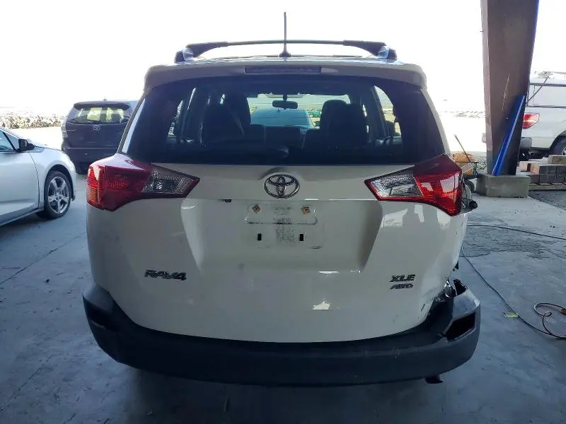 2015 TOYOTA RAV4 XLE  