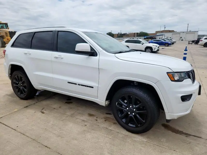 2019 JEEP GRAND CHEROKEE LAREDO  