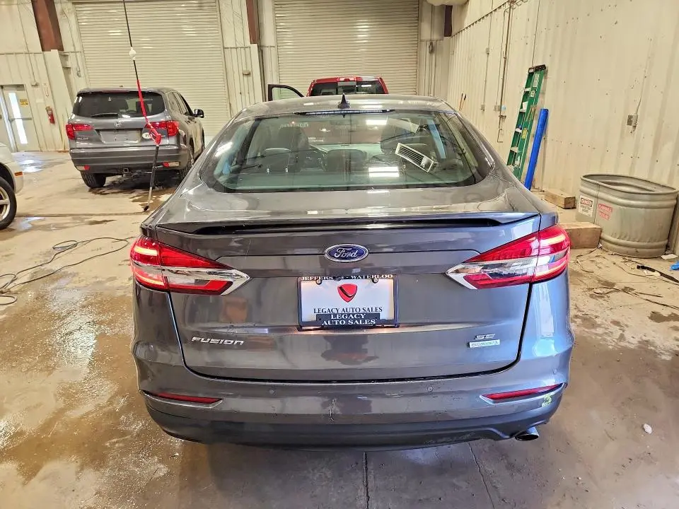 2019 FORD FUSION SE  
