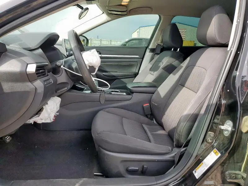 2021 NISSAN ALTIMA SV  