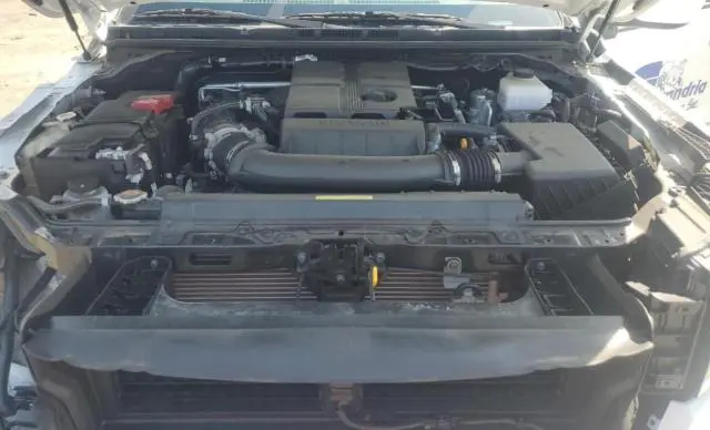 2024 NISSAN FRONTIER S  