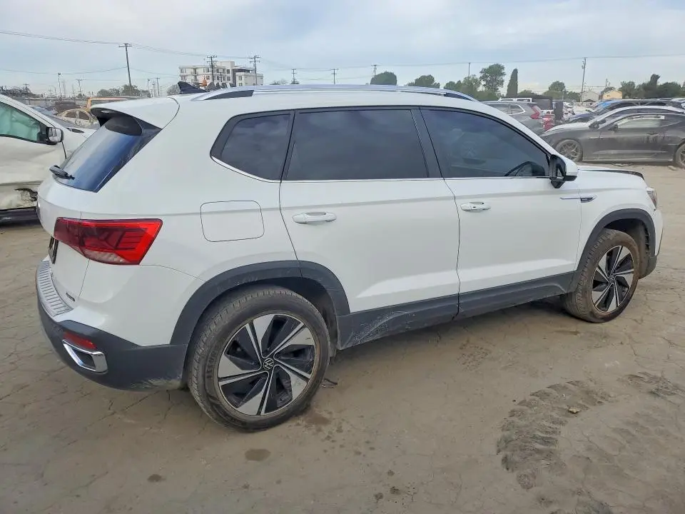 2024 VOLKSWAGEN TAOS SE  