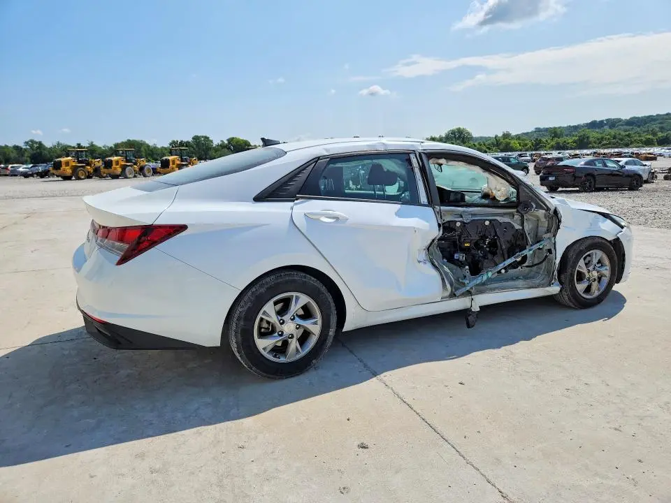 2021 HYUNDAI ELANTRA SE  