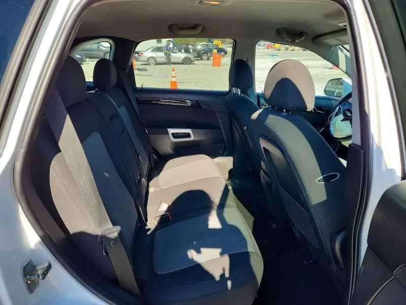 2014 CHEVROLET CAPTIVA LS  