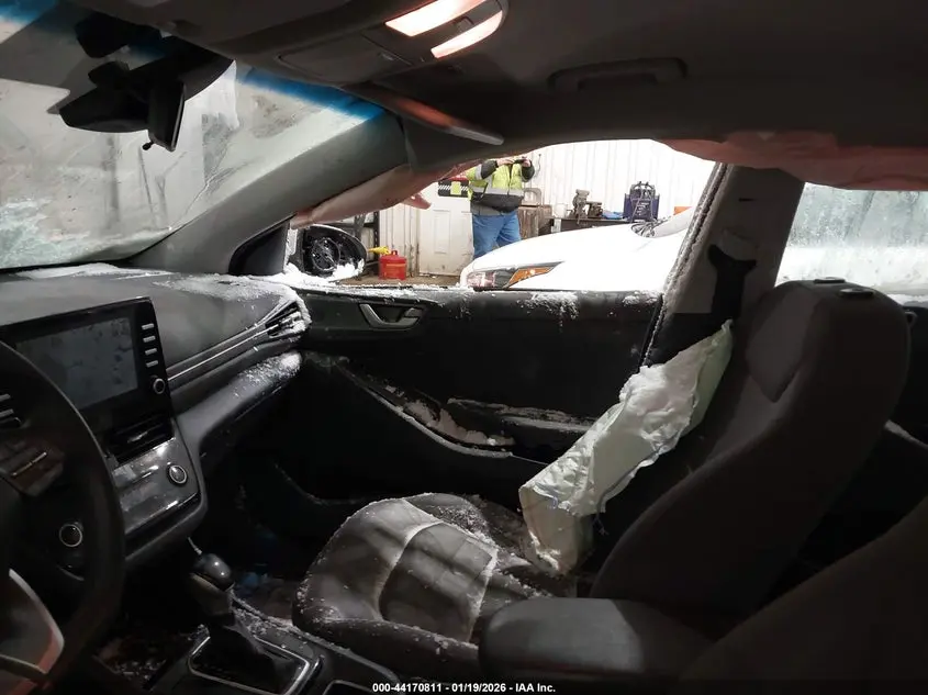 2020 HYUNDAI IONIQ HYBRID BLUE