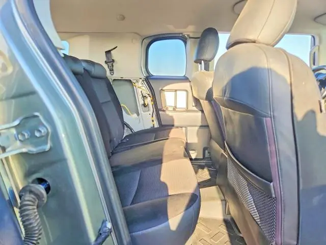 2010 TOYOTA FJ CRUISER BASE  