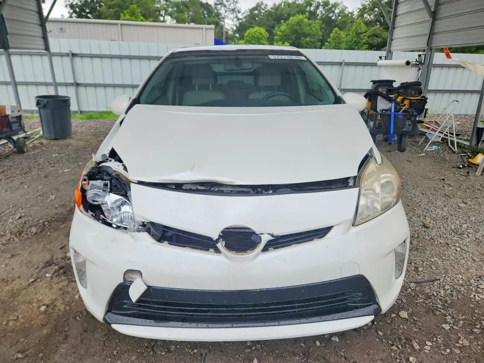 2015 TOYOTA PRIUS THREE  