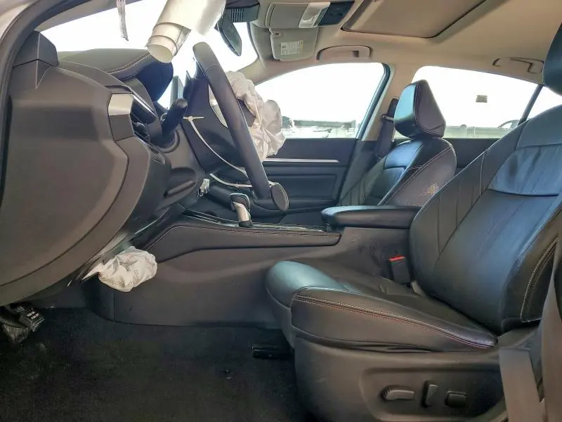 2024 NISSAN ALTIMA SR  