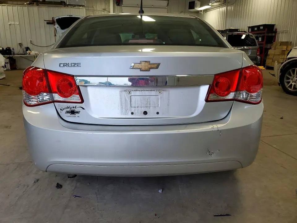 2011 CHEVROLET CRUZE LS  