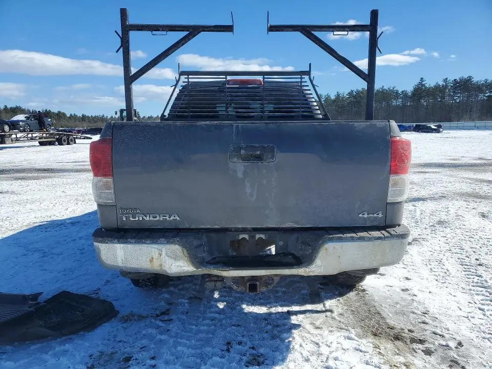 2011 TOYOTA TUNDRA DOUBLE CAB SR5  