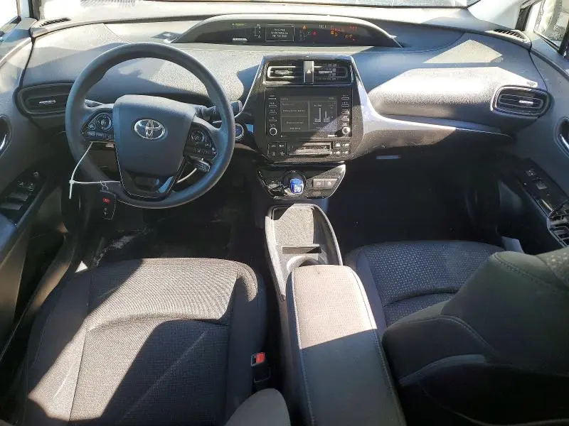 2022 TOYOTA PRIUS LE  