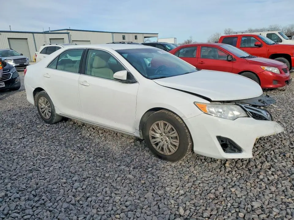 2013 TOYOTA CAMRY LE  