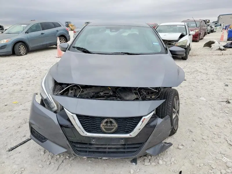 2021 NISSAN VERSA SV  