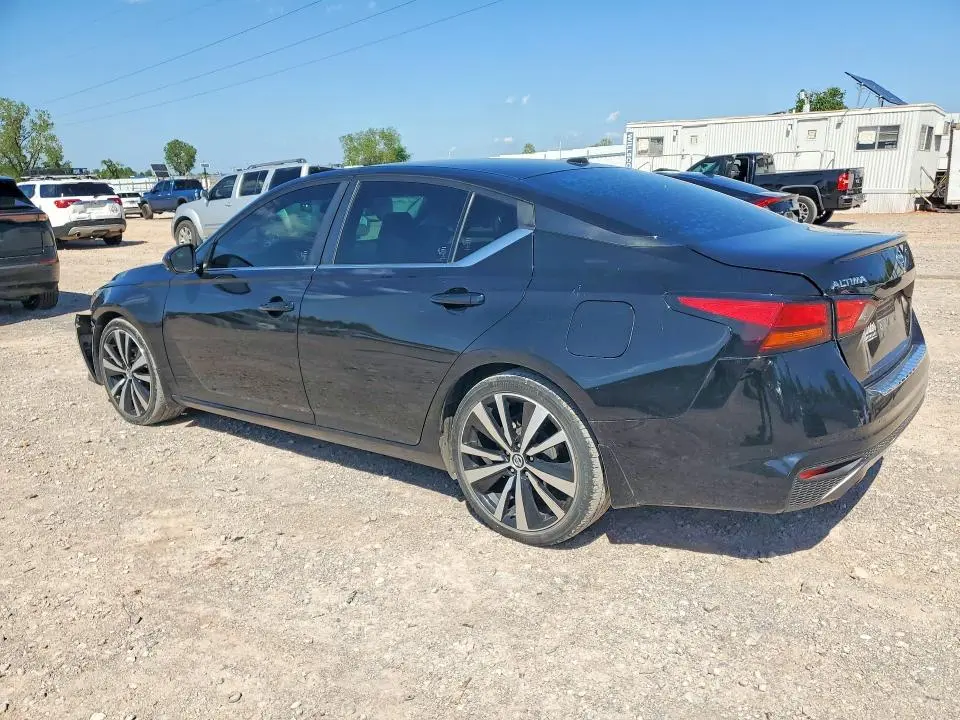 2019 NISSAN ALTIMA SR  