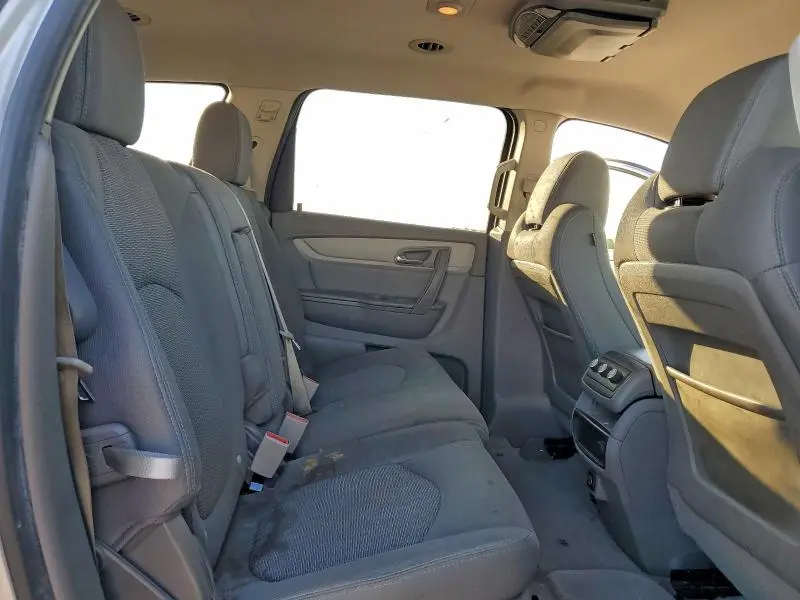 2017 CHEVROLET TRAVERSE LS  