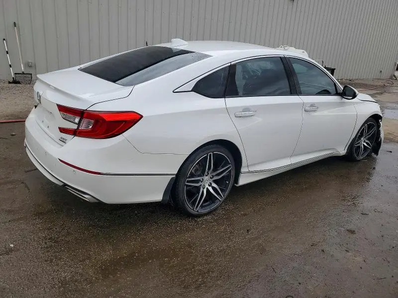 2021 HONDA ACCORD TOURING  