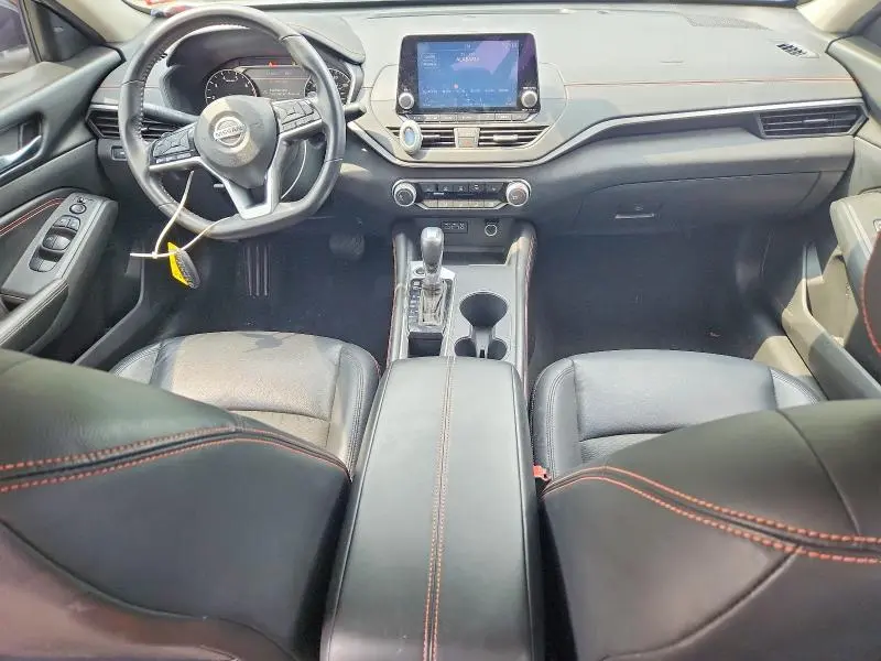 2021 NISSAN ALTIMA SR  